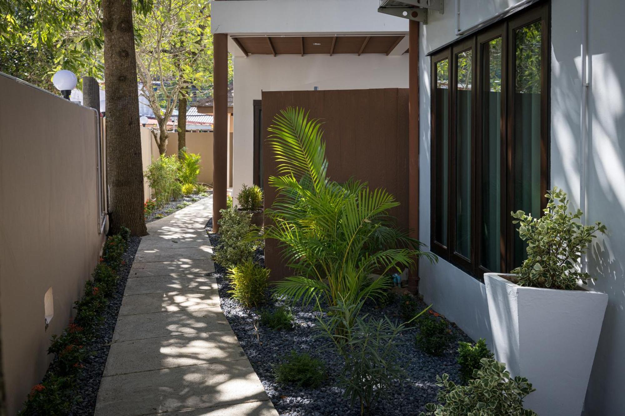 Blue Palm Residence Kata Exterior photo